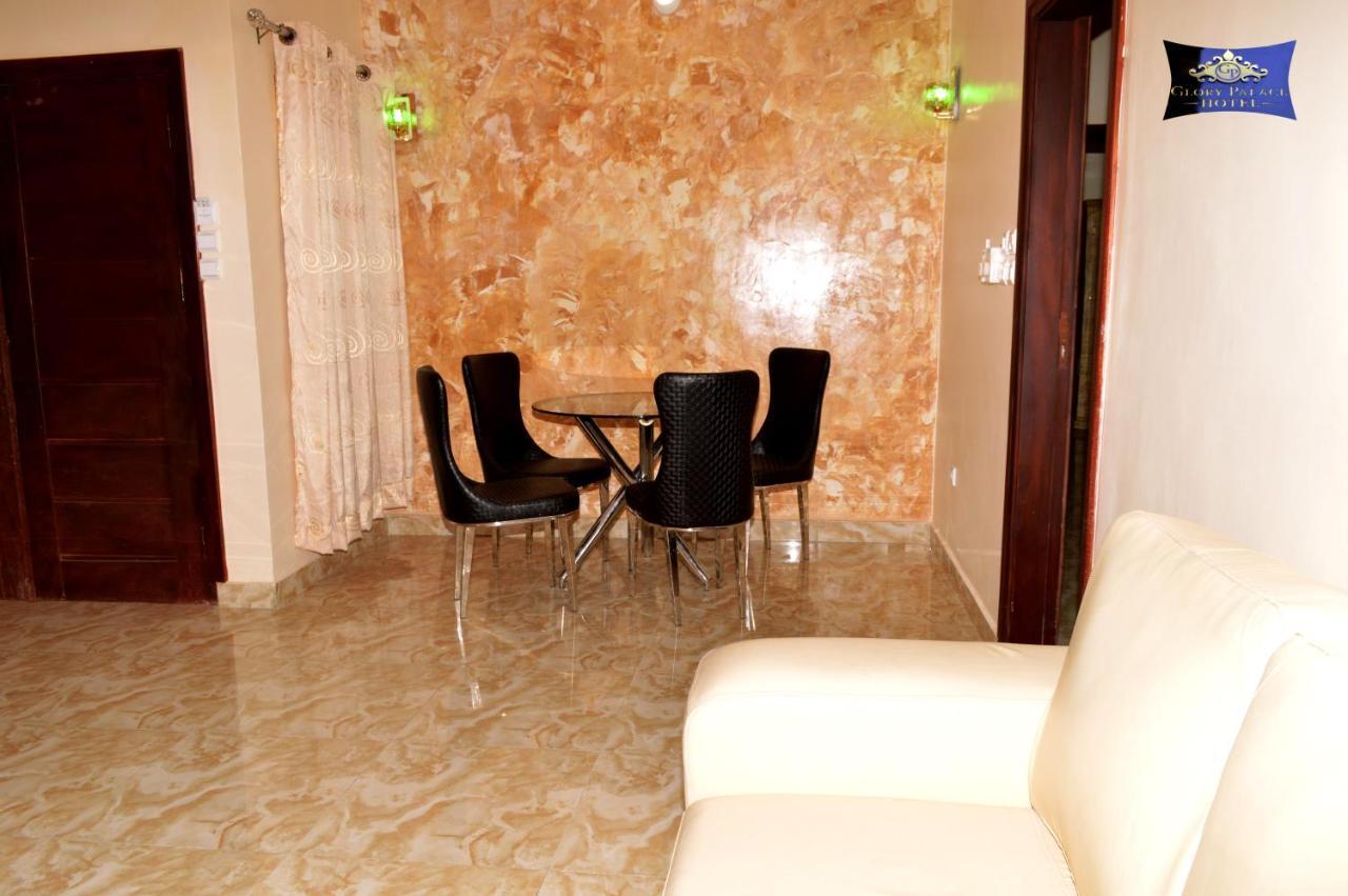 Glory Palace Hotel Cotonou Eksteriør billede