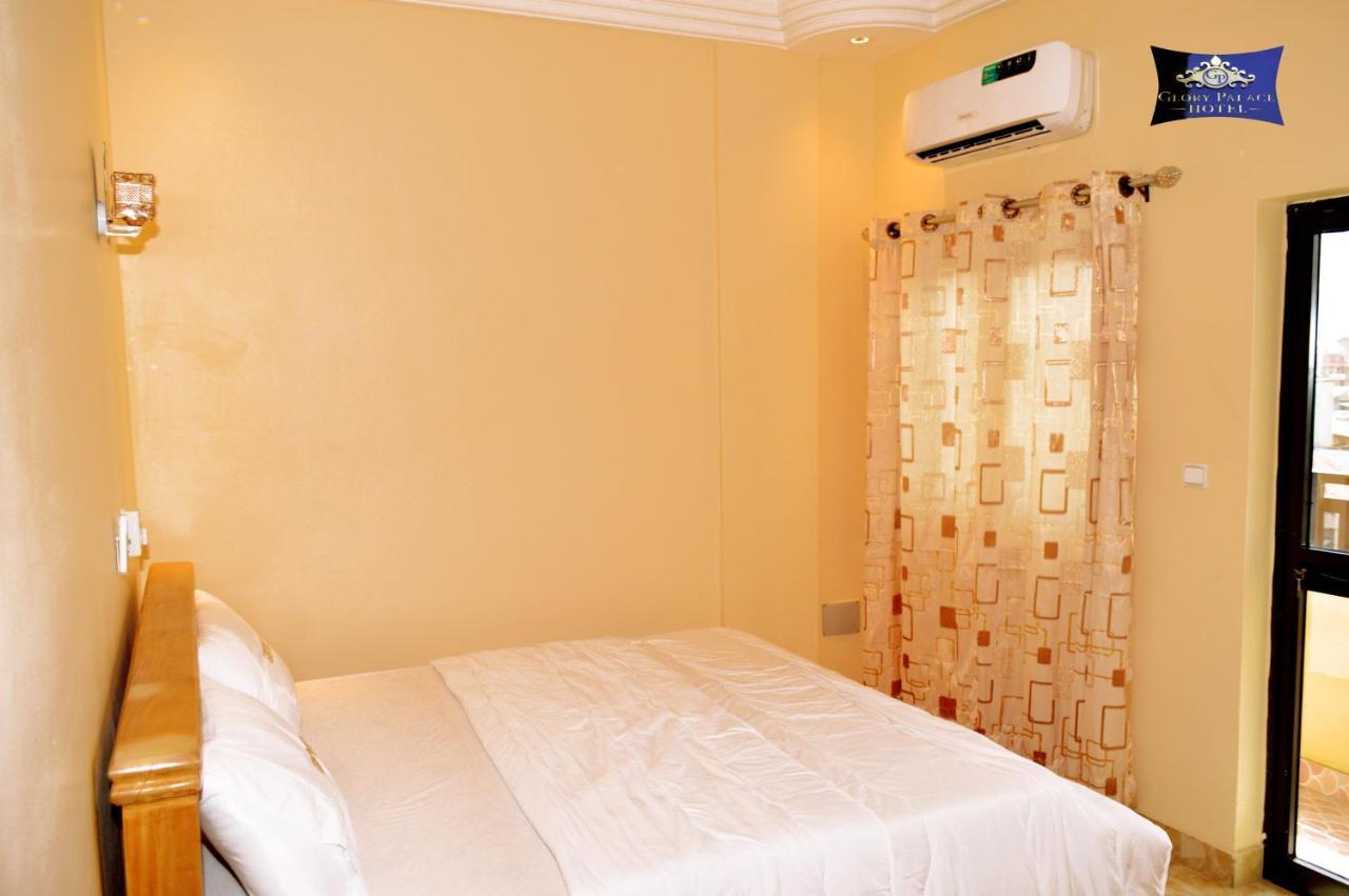 Glory Palace Hotel Cotonou Eksteriør billede